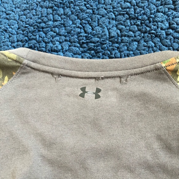 SOLD—UA Camo 3/4 Sleeve - Picture 5 of 5